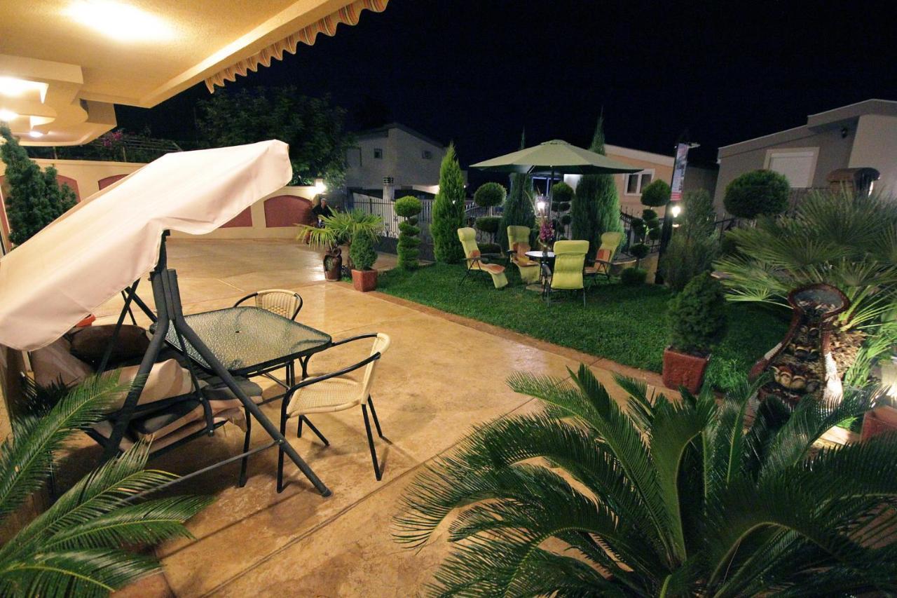 Villa Jupok Bar Extérieur photo
